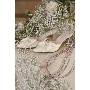 Lulus Lyle Ivory Satin Pointed-toe Mules White - Size 8.5
